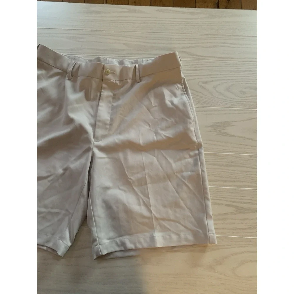 PGA Tour Shorts Mens‎ 40 Stone Flat Front  Golf Chino